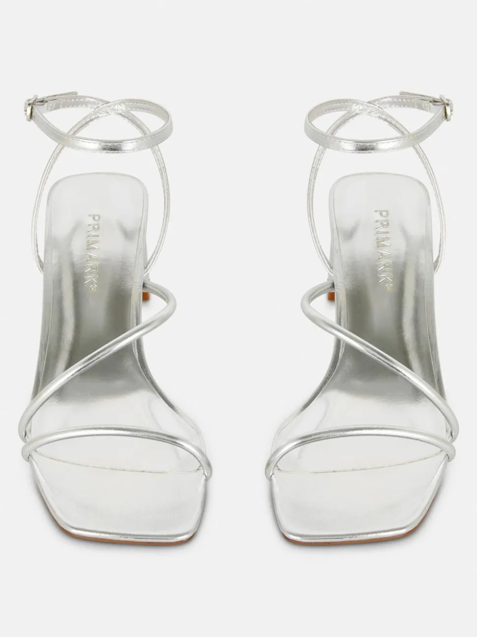 Metaliczne sandały na obcasie klockowym