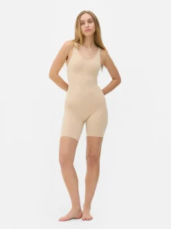 Modelujące body bez rękawów