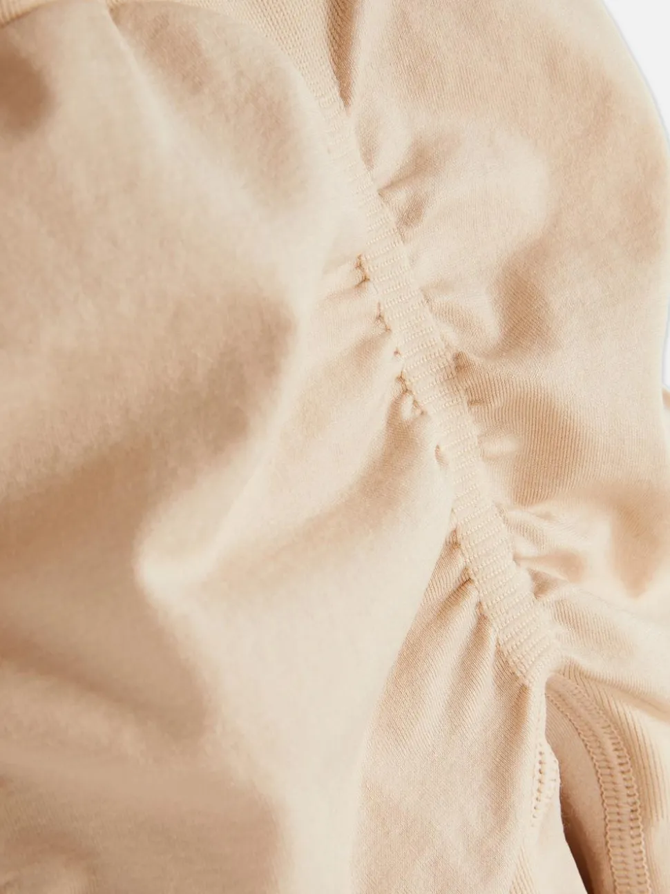 Modelujące body bez rękawów