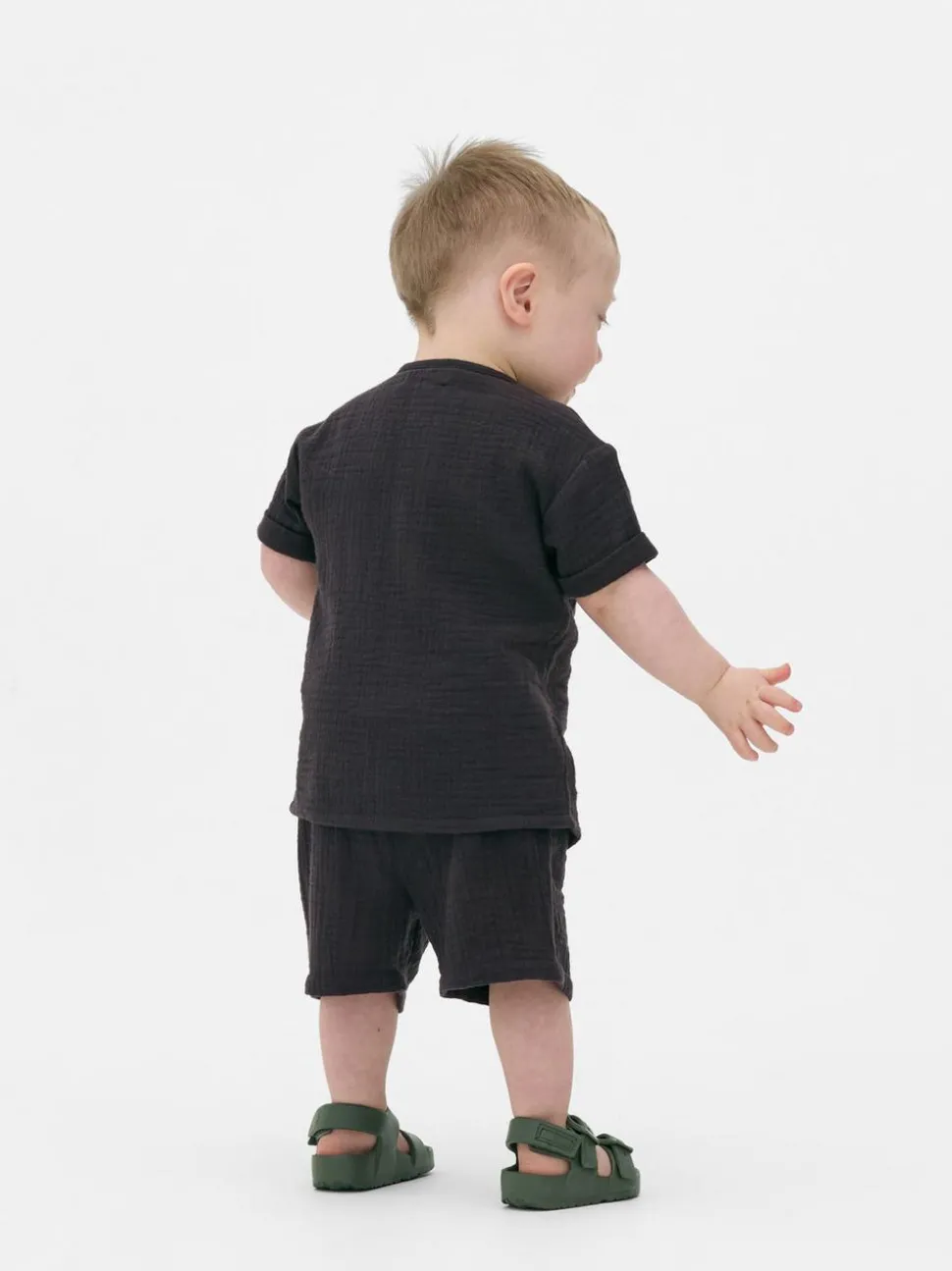 Muślinowy komplet z koszulą i szortami