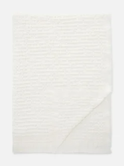 Narzuta o waflowej fakturze