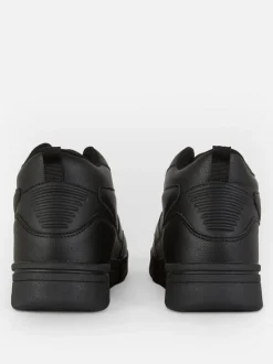 Niezbędne buty sportowe z wysoką cholewką