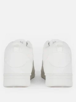 Niezbędne buty sportowe z wysoką cholewką