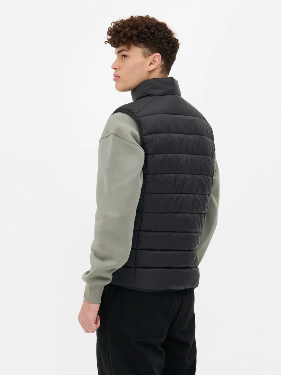 Niezbędny bezrękawnik puchowy