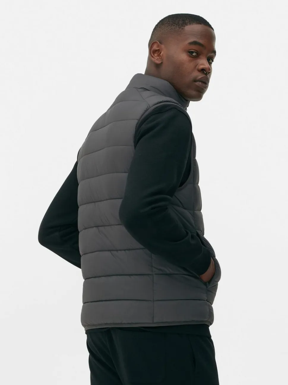 Ocieplany bezrękawnik z zapięciem na zamek