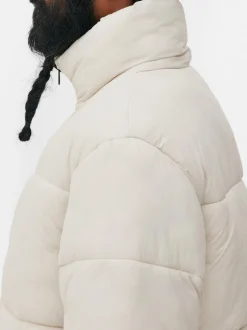 Ocieplany płaszcz średniej długości