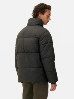 Ocieplany płaszcz średniej długości