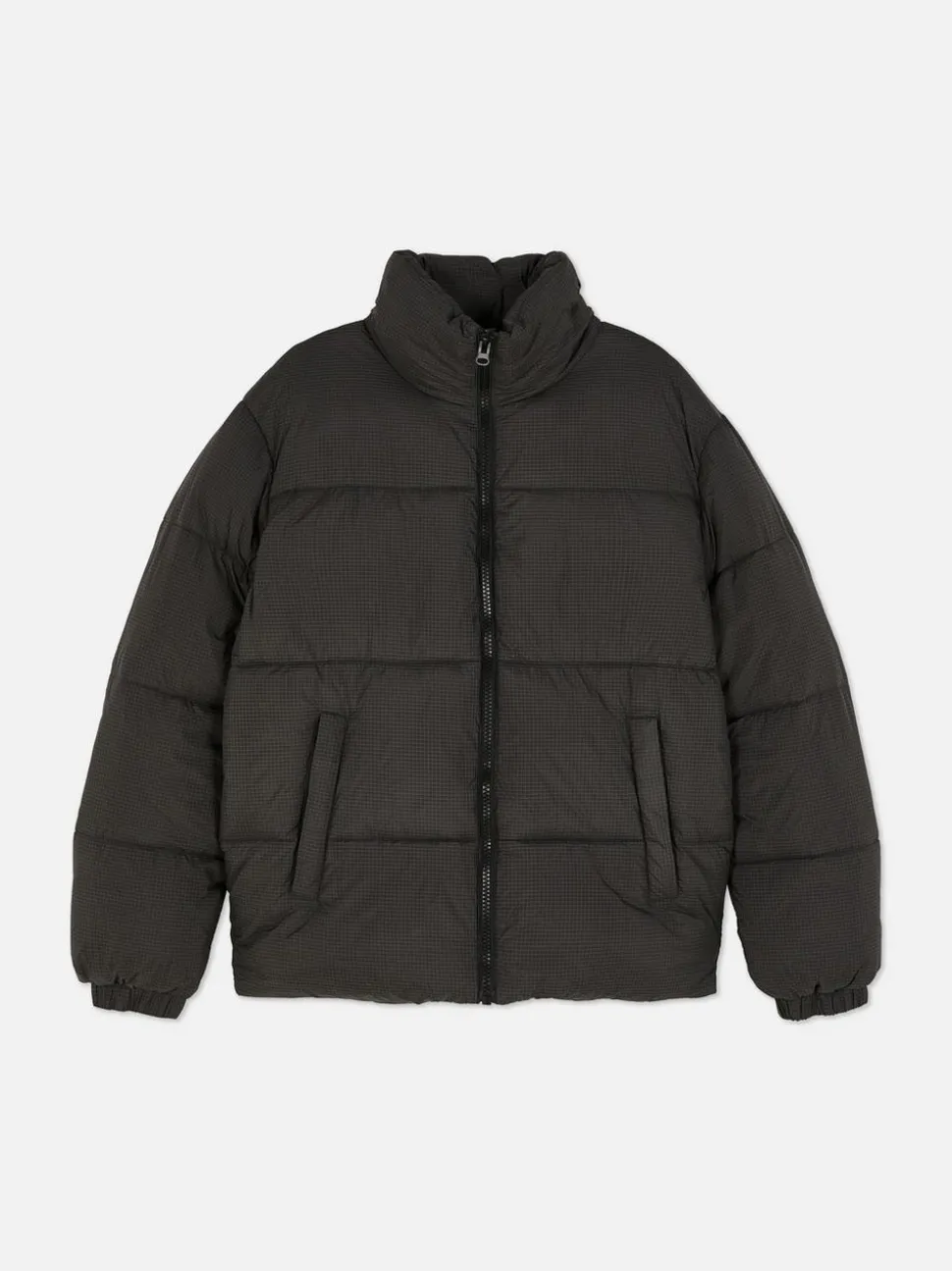 Ocieplany płaszcz średniej długości