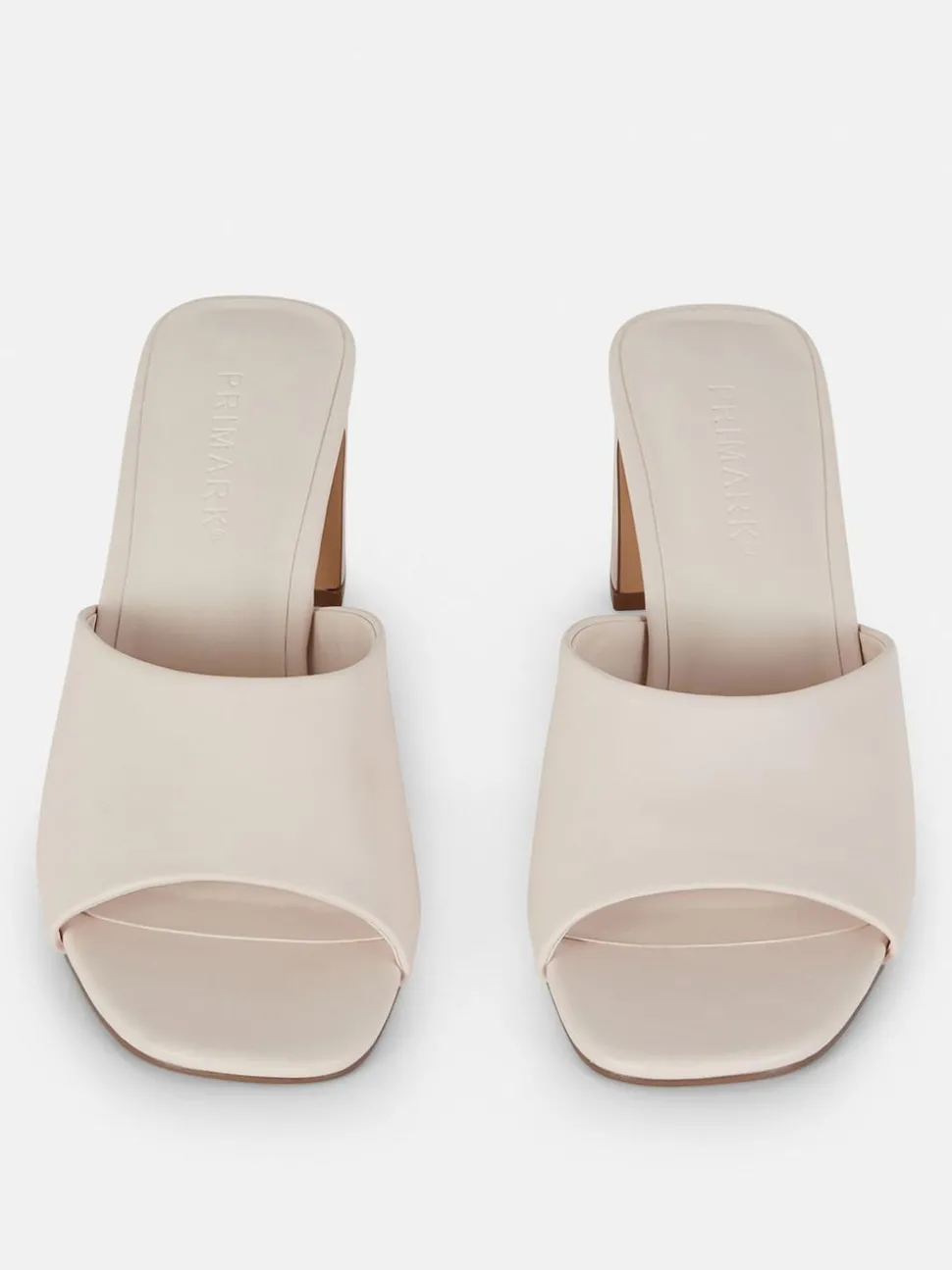 Pantofle bez pięty na słupku