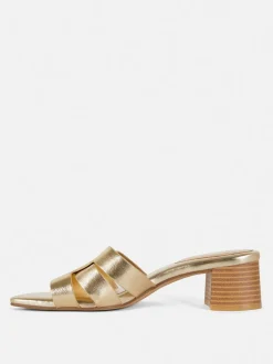 Pantofle mule na niskim obcasie klockowym