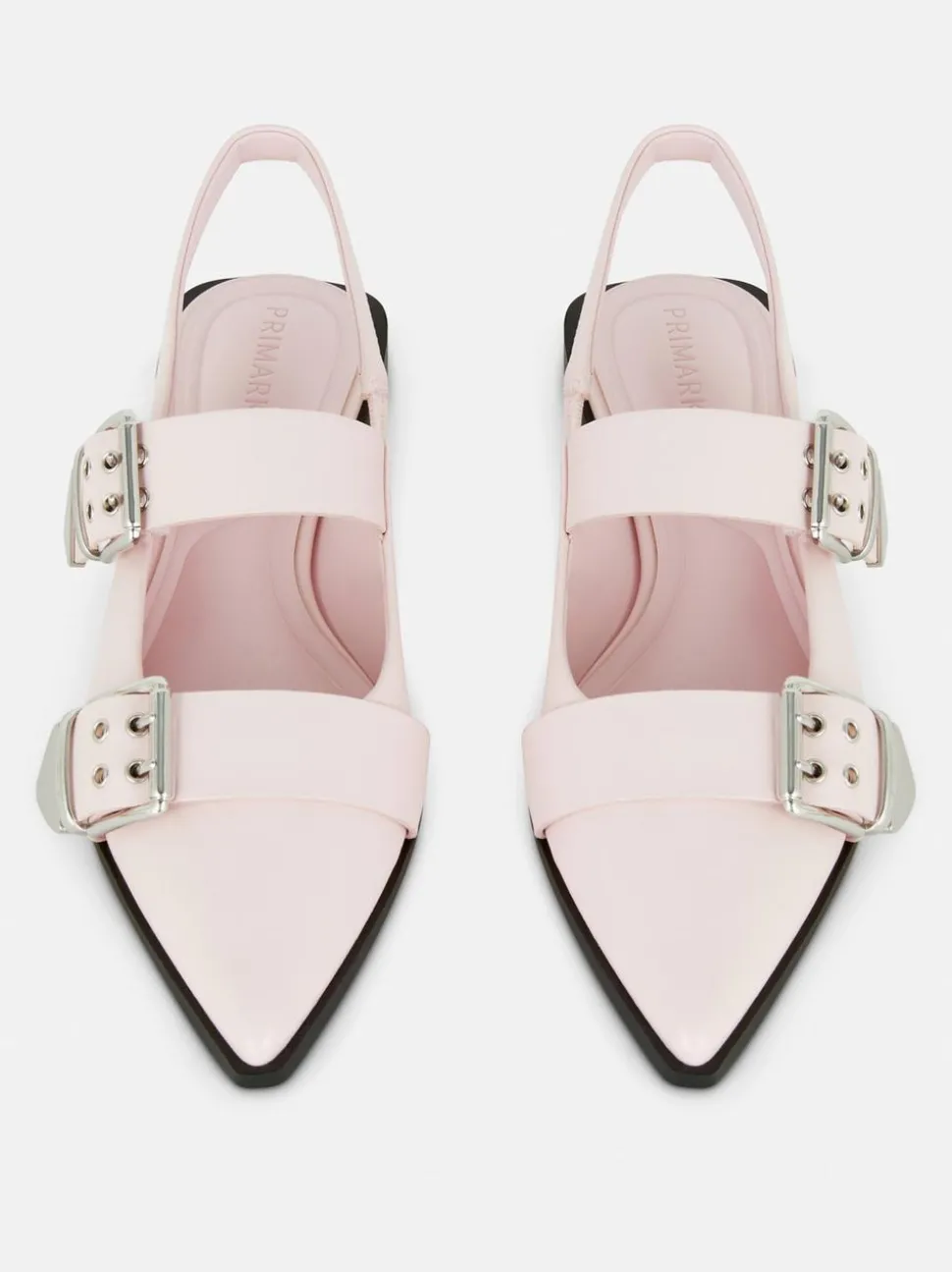 Płaskie spiczaste baleriny z paskiem z oczkami