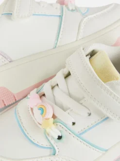 Płócienne buty sportowe z niską cholewką i tęczą