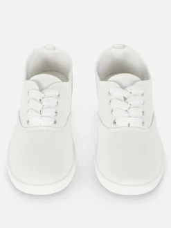 Płócienne niezbędne buty sportowe ze sznurowadłami