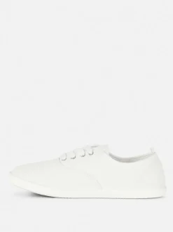 Płócienne niezbędne buty sportowe ze sznurowadłami