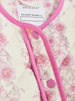 Pikowana kurtka w kwiaty