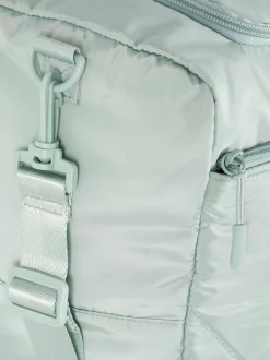 Pikowana torba kabinowa mieszcząca się pod fotelem