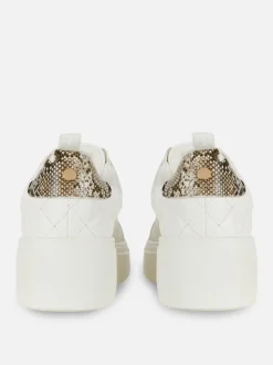 Pikowane wsuwane buty sportowe