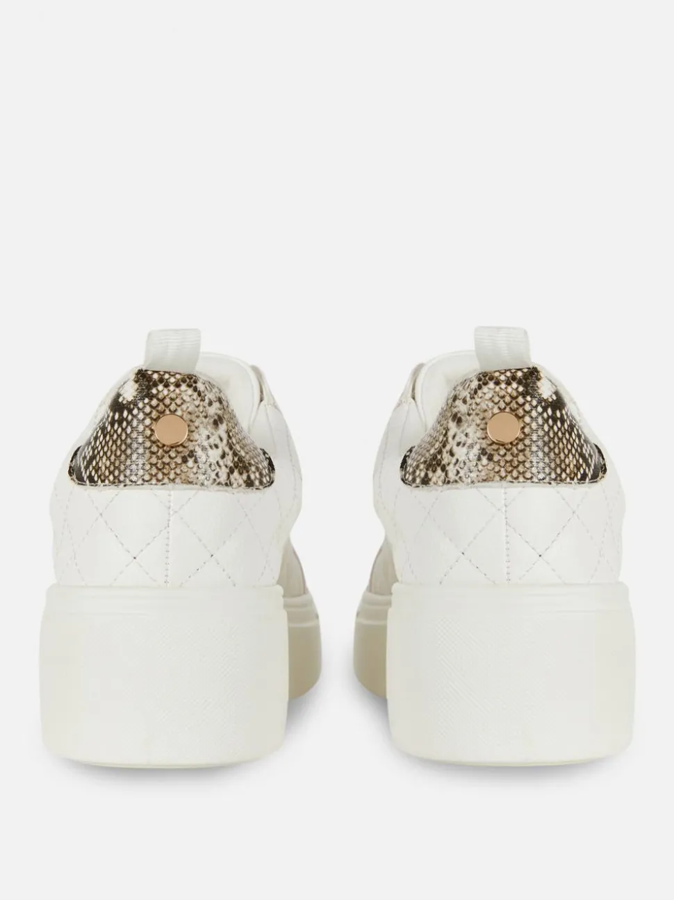 Pikowane wsuwane buty sportowe