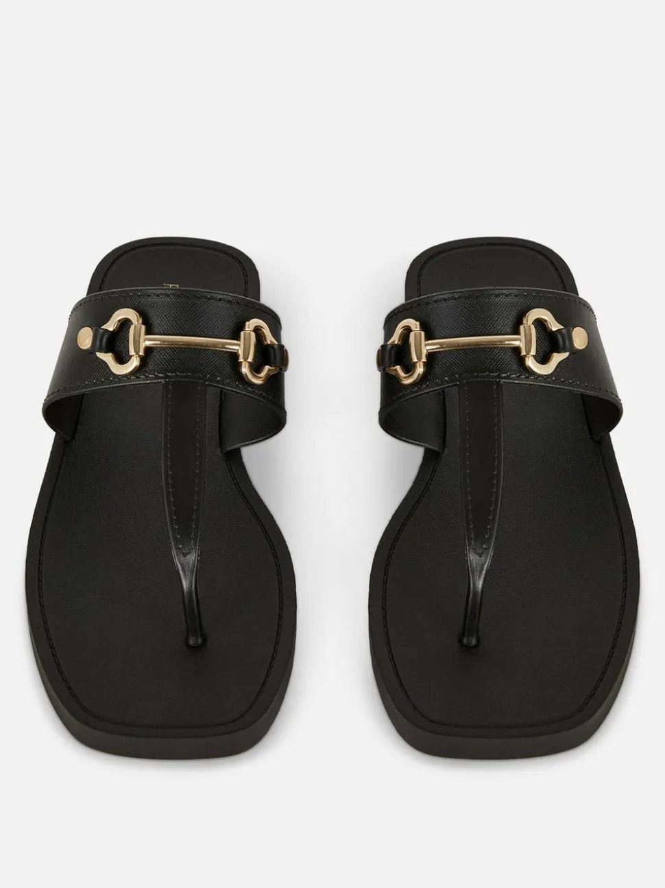 Plastikowe sandały-japonki z ozdobną sprzączką