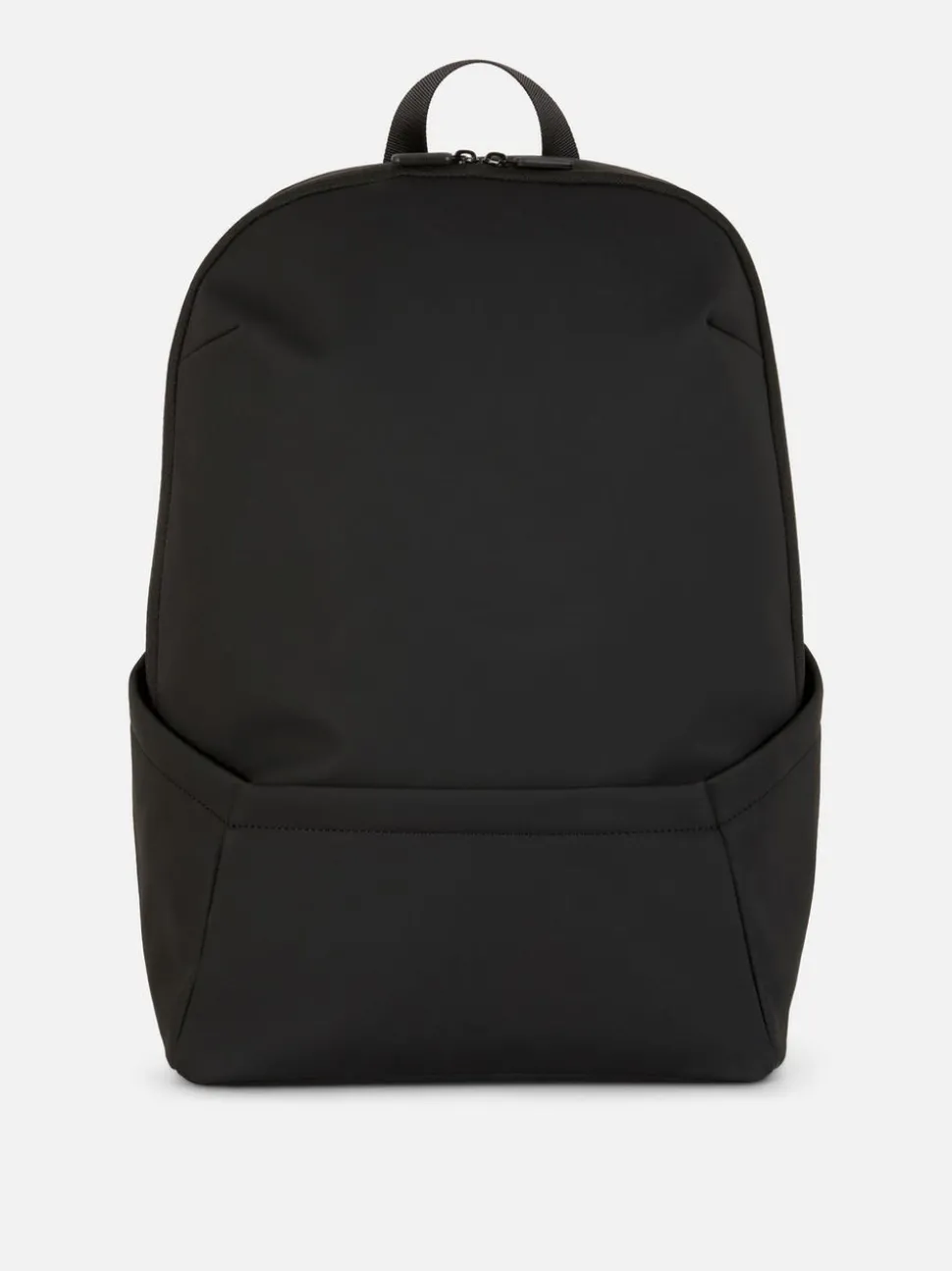 Plecak z regulowanymi paskami