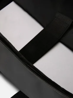 Plecak z regulowanymi paskami