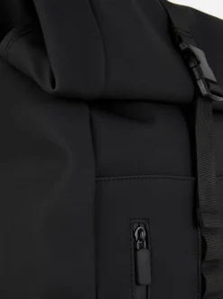 Plecak ze zwijaną klapą u góry