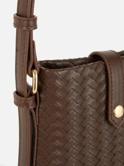 Pleciona minitorebka na telefon ze sztucznej skóry