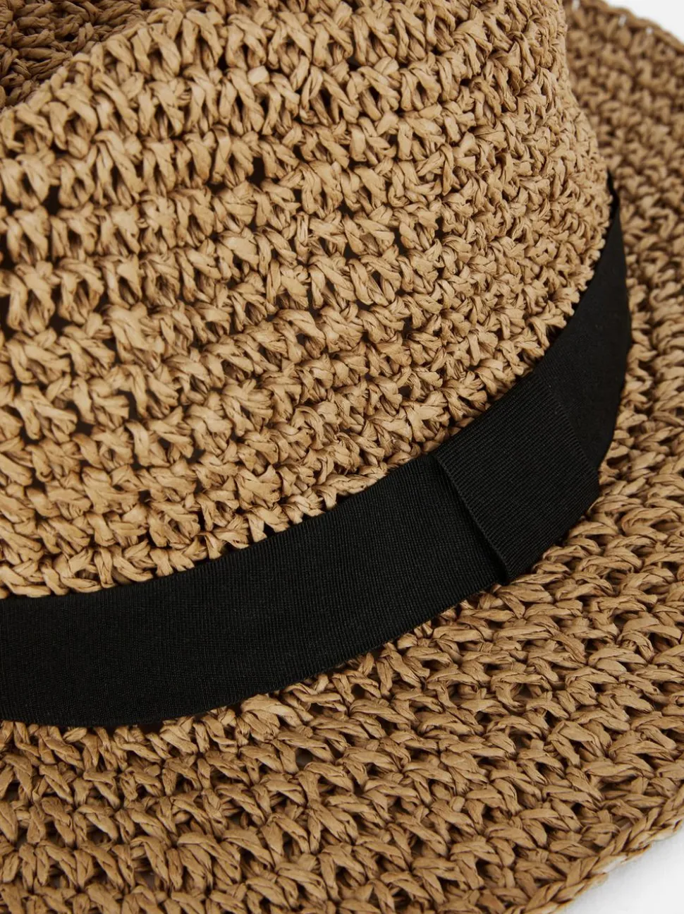 Pleciony kapelusz panama