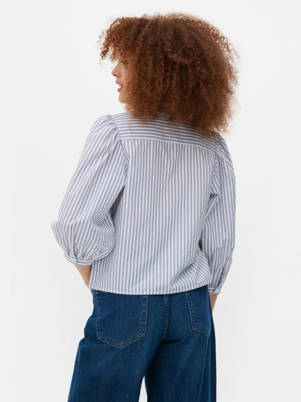 Popelinowa bluzka z bufiastymi rękawami