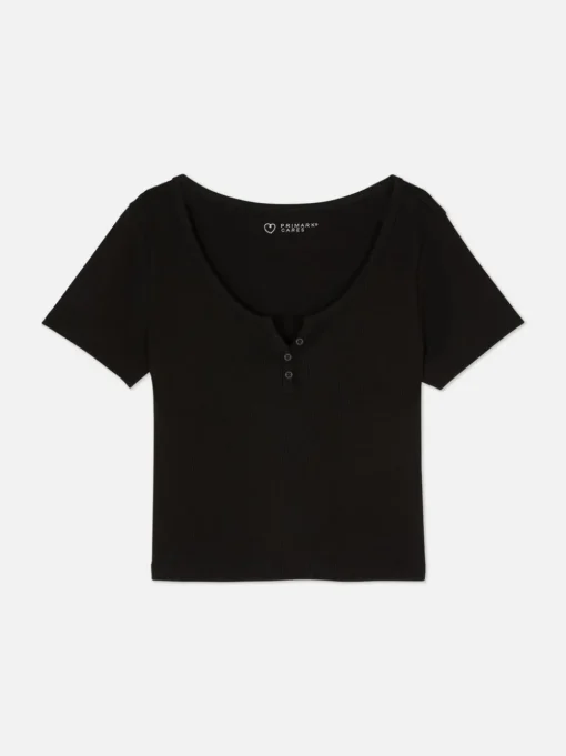 Prążkowany T-shirt typu henley