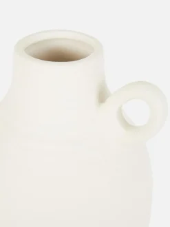 Prążkowany wazon w kształcie dzbanka