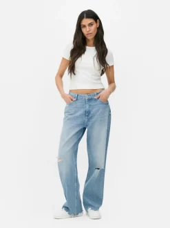 Proste jeansy z efektem znoszenia Paula Echevarría