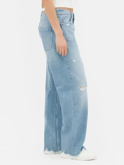 Proste jeansy z efektem znoszenia Paula Echevarría