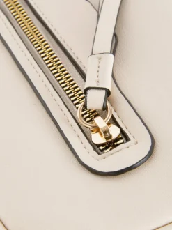 Prostokątna torebka na ramię z podwójnym zamkiem