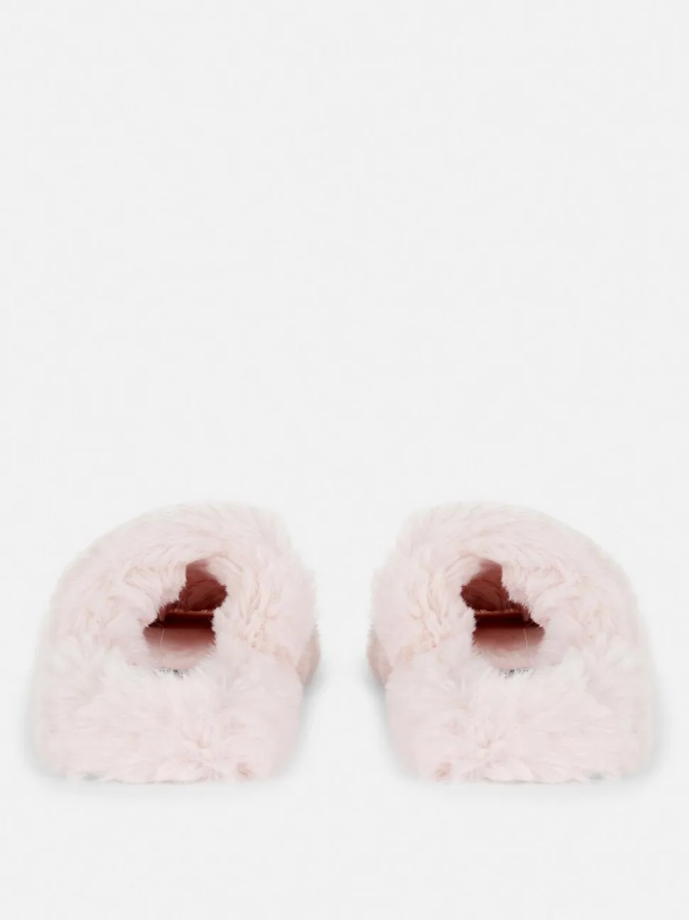 Puszyste kapcie z dwoma paskami