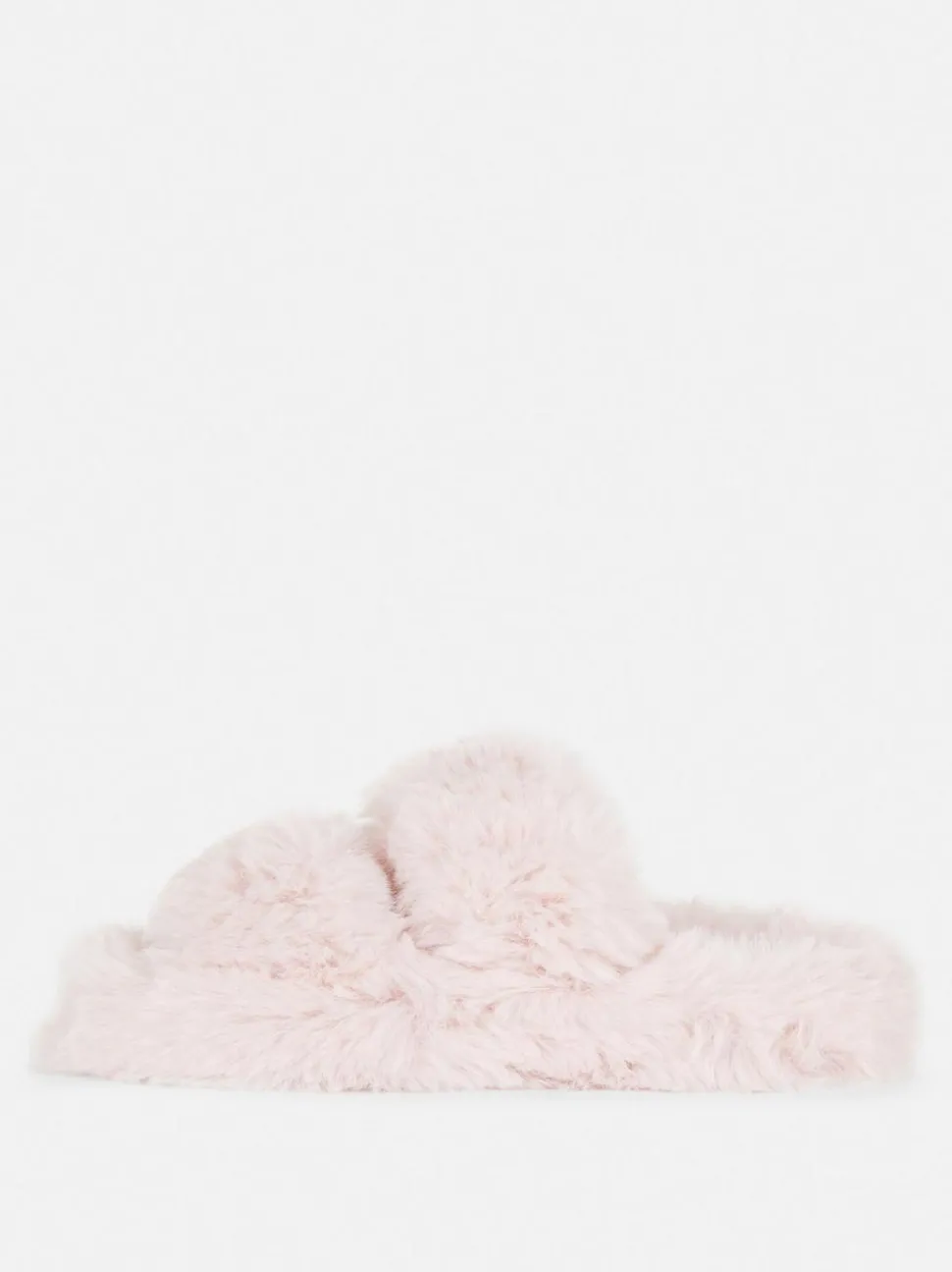 Puszyste kapcie z dwoma paskami