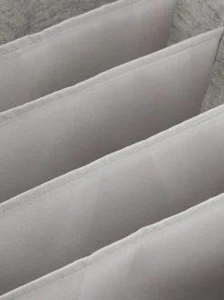 Średniej wielkości organizer na ubrania