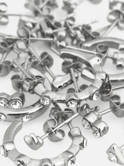 Różne kolczyki sztyfty i kolczyki koła, 15 par