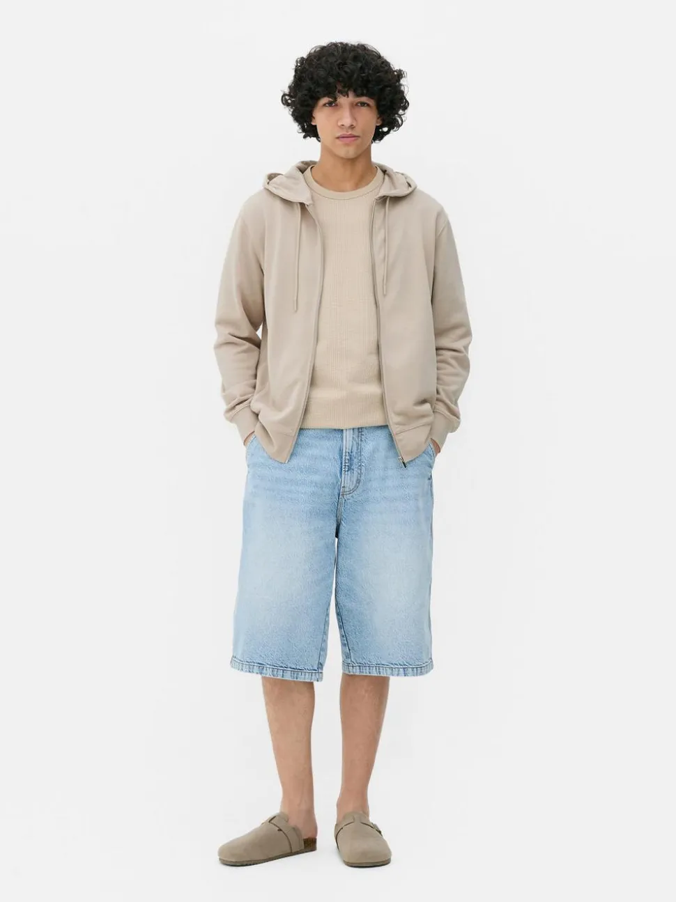 Rozpinana bluza z kapturem