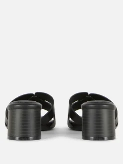 Sandały na obcasie z plecionym paskiem