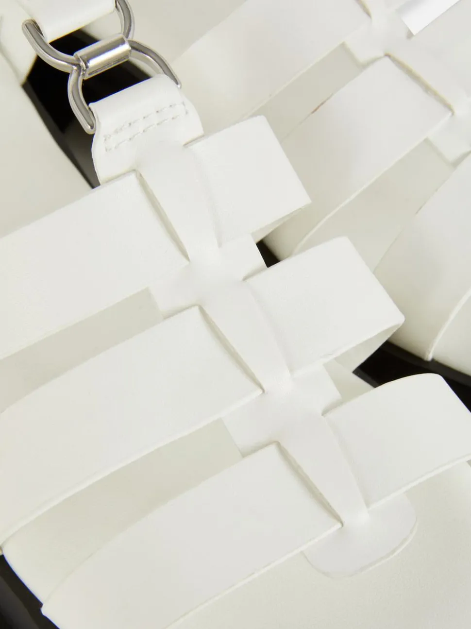 Sandały rybackie na grubej podeszwie