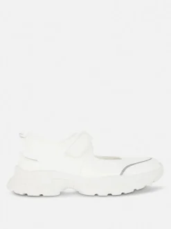 Sandały typu Mary Jane na płaskiej platformie