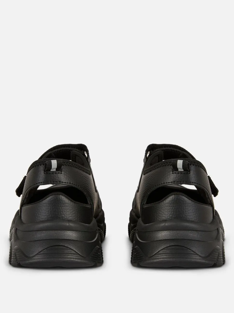 Sandały typu Mary Jane na płaskiej platformie