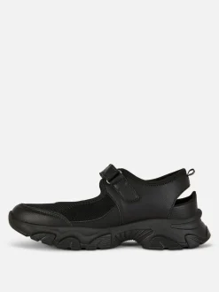 Sandały typu Mary Jane na płaskiej platformie