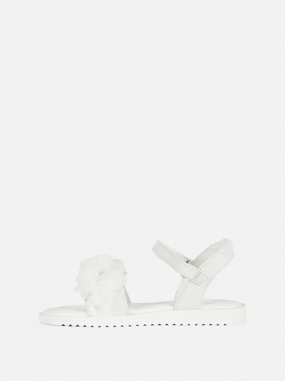 Sandały z paskami w kwiaty