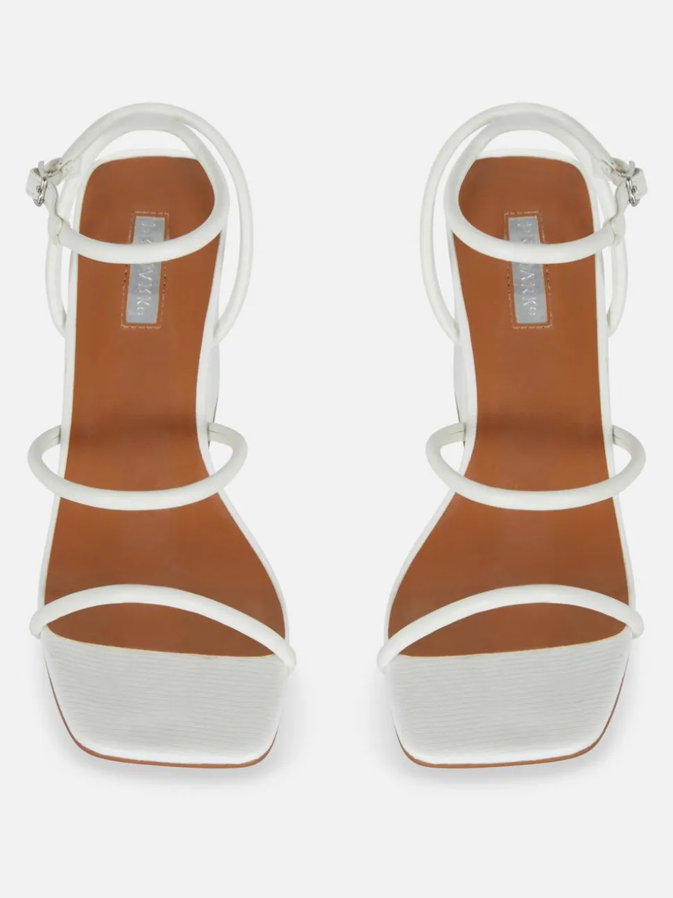 Sandały z trzema paskami na słupku