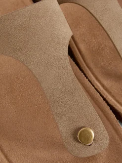 Sandały z wkładką i paskiem w kształcie litery T