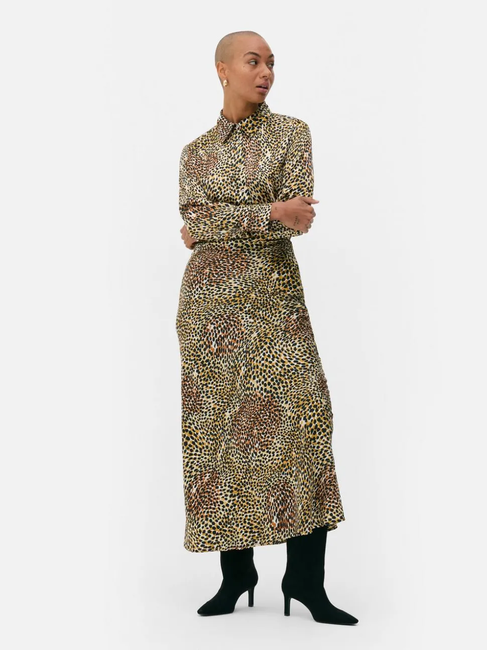 Satynowa koszula z długim rękawem