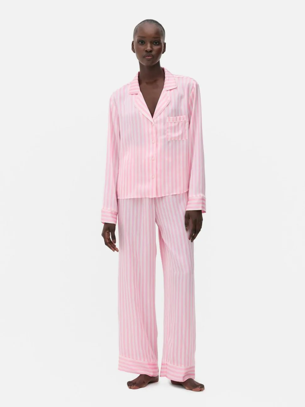 Satynowa piżama w paski