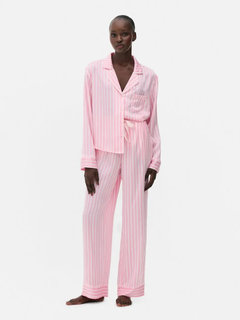 Satynowa piżama w paski
